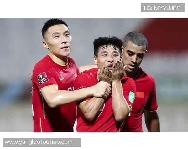 申花温情碎一地：离队外援撕破脸，这一地鸡毛丢了谁的温度与风度？