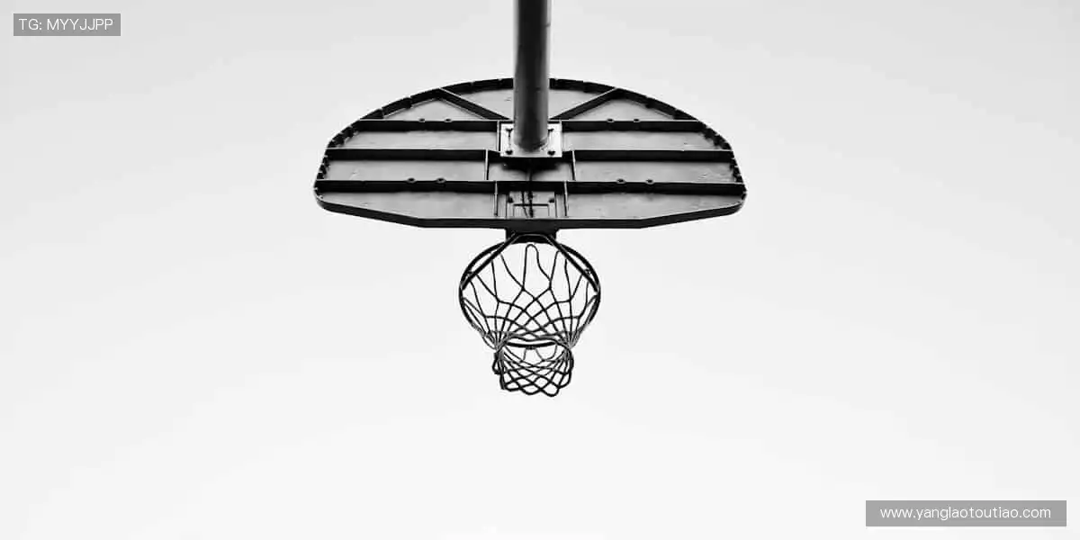 潮流周边，不止于看，更要亲身感受！🎯👕